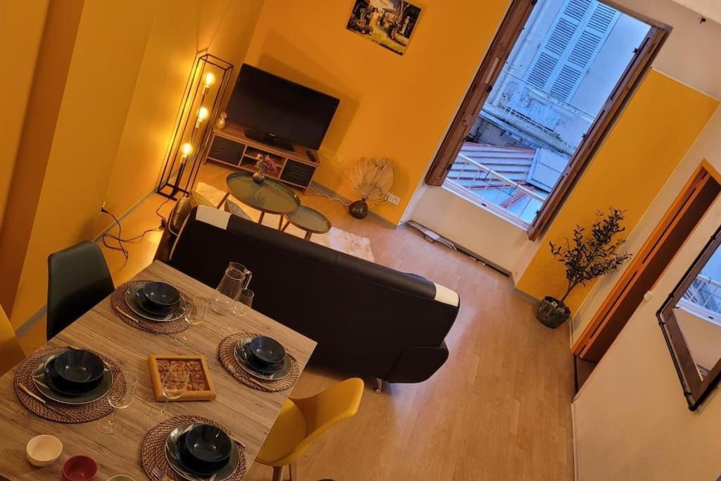Avignon Apartement A 2 Pas Du Palais De Papes Екстериор снимка